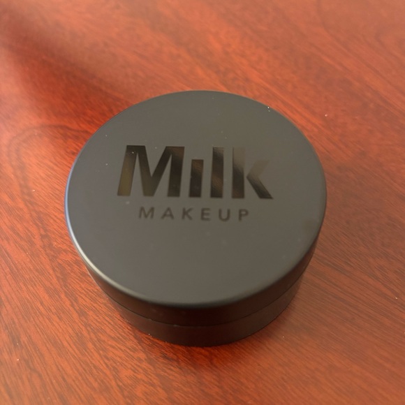Milk Makeup Pore eclipse Translucent light loose Setting powder - Picture 2 of 16